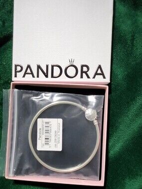 Pandora Moments Silver Sparkling Snowflake Bangle Bracelet  Retired